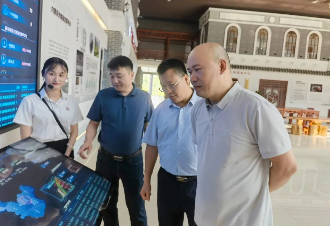 履新職 謀新篇——六堡茶公司新任領導班子深入各項目現場悉心調研謀發展